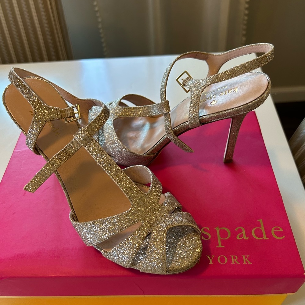 Kate Spade Fedora Gold heels 7.5